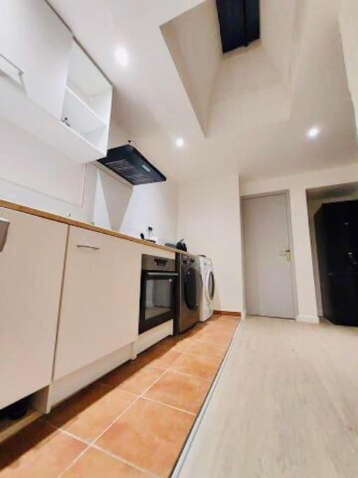 Appartement T3, Au Coeur De Montpellier, Wifi Et Climatisation Екстериор снимка